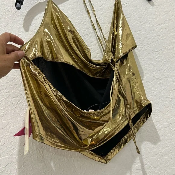 💰PRICE ⬇️ 
 PEACH • Metallic Gold Halter Top • XL - Picture 6 of 9